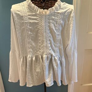 Elegant White Lace Women's Top
